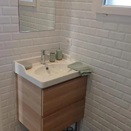 La Petite Maison Du Bassin D'arcachon - 40 M2, Climatisee, Independante Et Au Calme Prázdninový dům